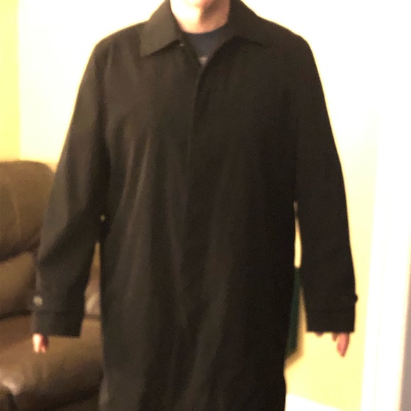 46 L Raincoat/Overcoat - Picture 1 of 3